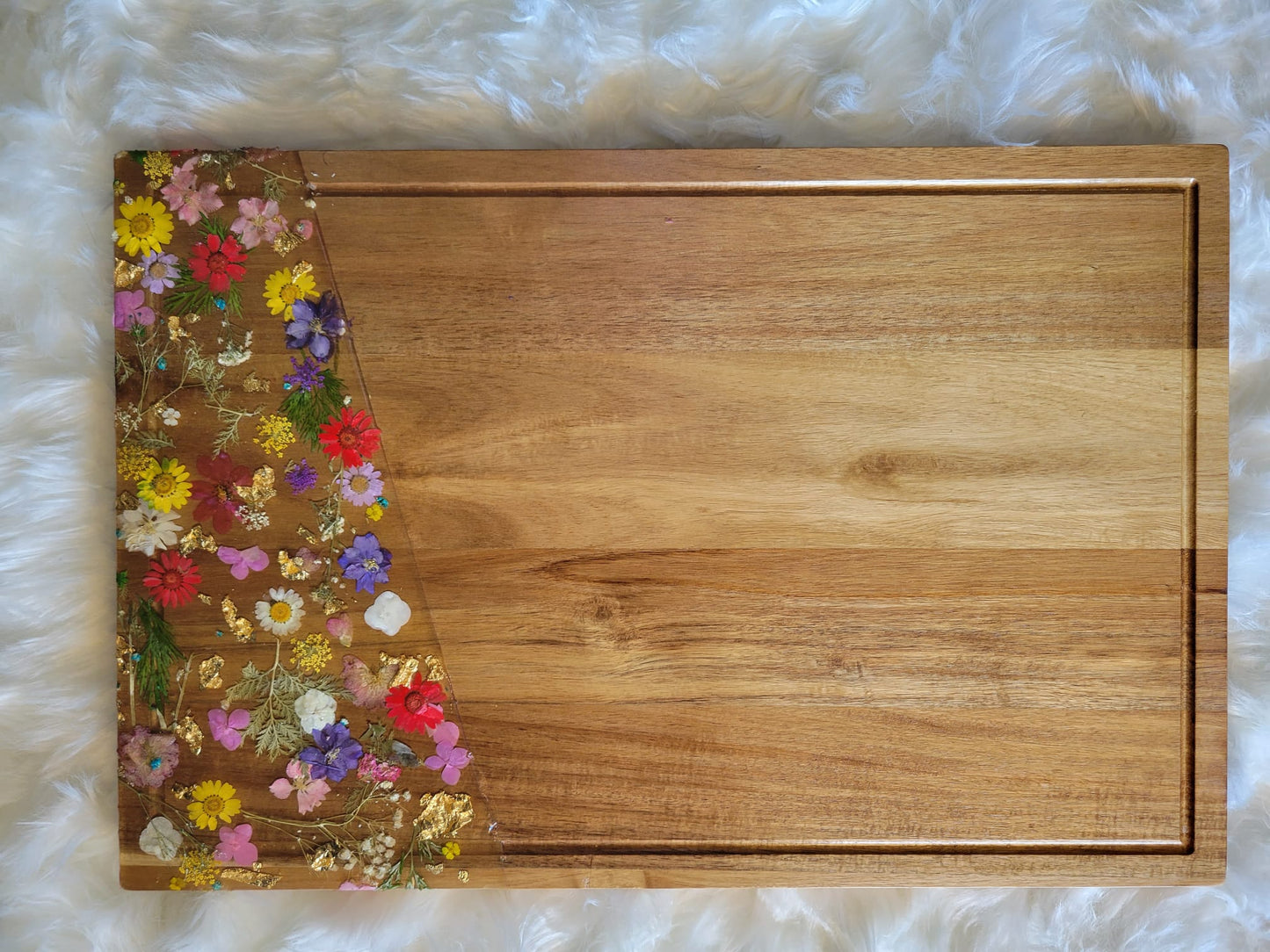 Flower Resin Cutting Board